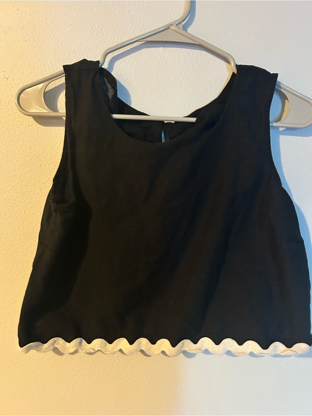 Women's Black Cropped Tank Top with White Scalloped Hem